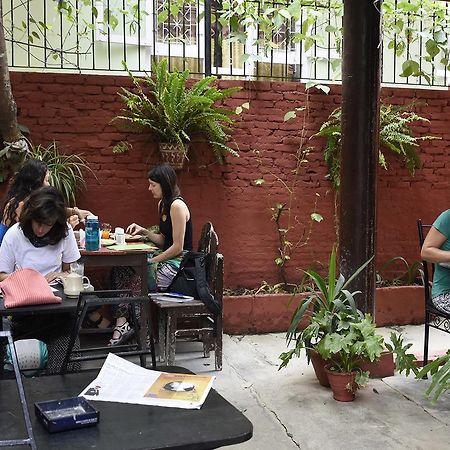 Beehive Hostel Катманду Екстериор снимка