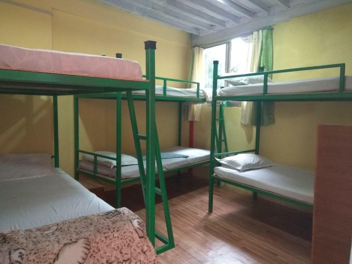 Beehive Hostel Катманду Екстериор снимка